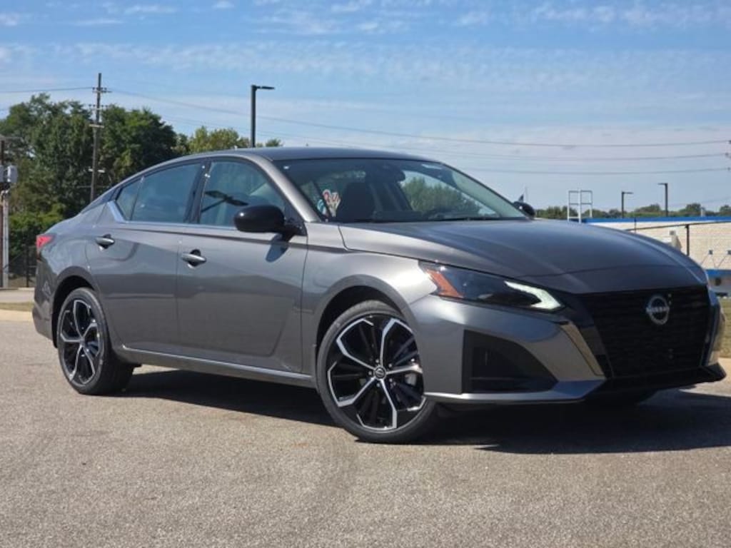 New 2025 Nissan Altima 2.5 SR Sedan