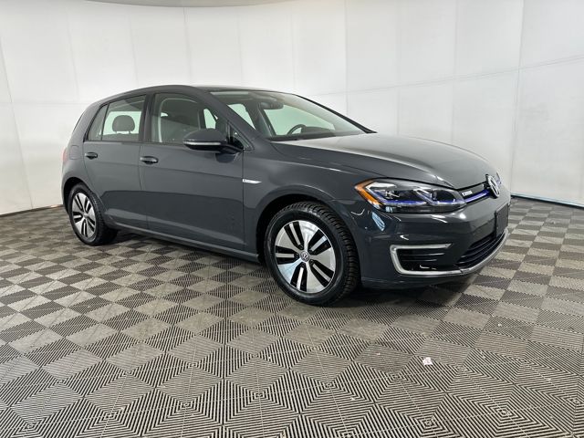 Used 2019 Volkswagen e-Golf e-Golf SEL Premium with VIN WVWPR7AU5KW905915 for sale in Cuyahoga Falls, OH