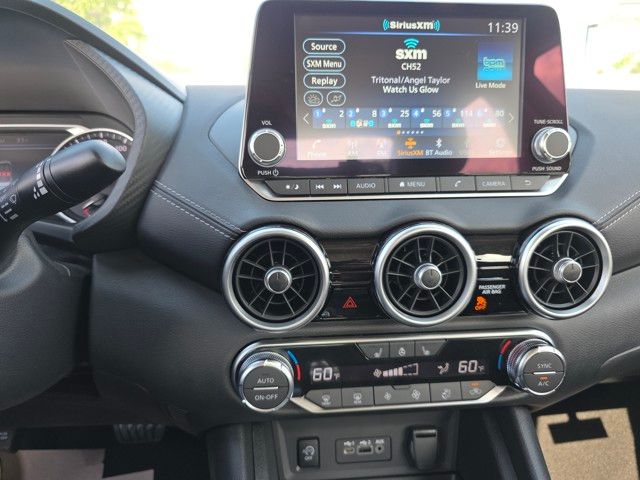 2025 Nissan Sentra SV photo 3