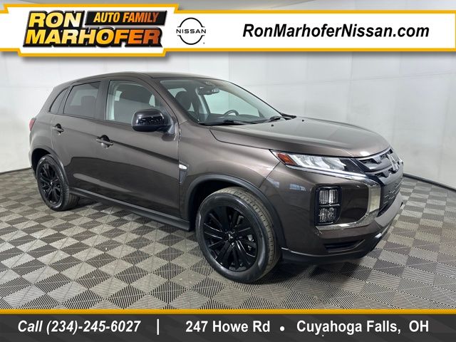 2024 Mitsubishi Outlander Sport LE's photo