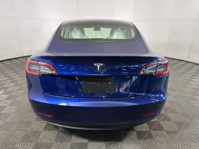 2023 Tesla Model 3 photo 4