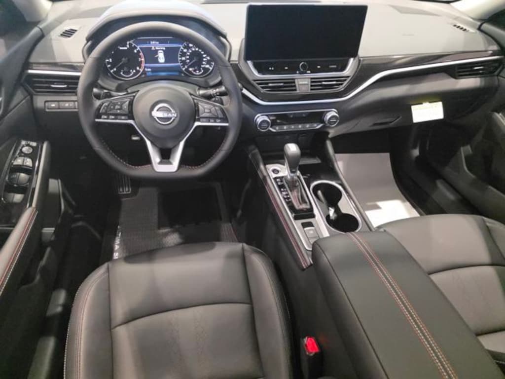 New 2025 Nissan Altima 2.5 SR Sedan