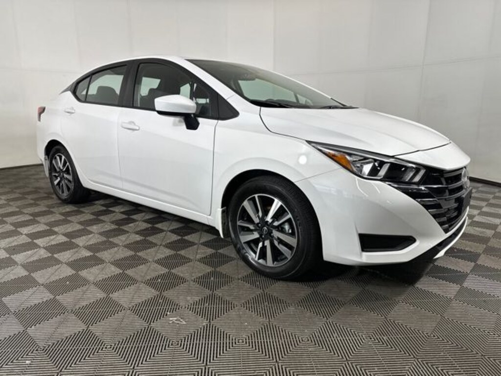 Used 2024 Nissan Versa 1.6 SV Sedan