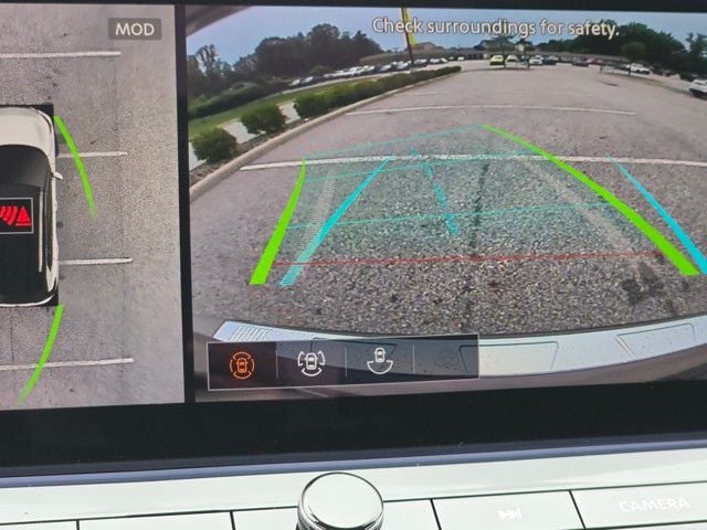 2025 Nissan Rogue SL - Photo 6