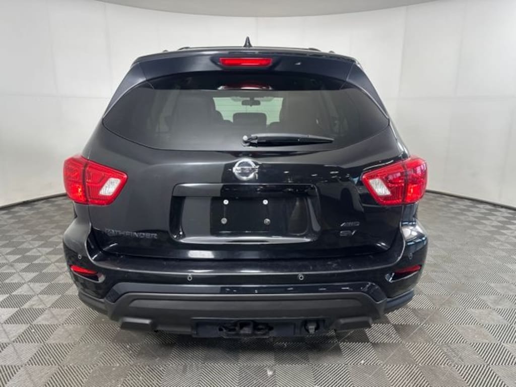 Used 2020 Nissan Pathfinder SV SUV
