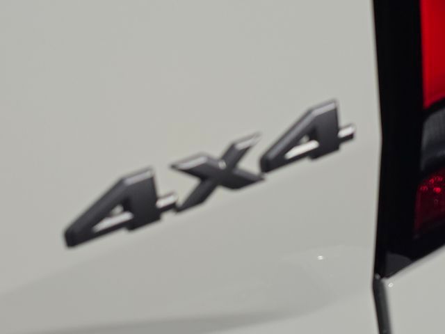 2026 Nissan Frontier SV - Photo 24