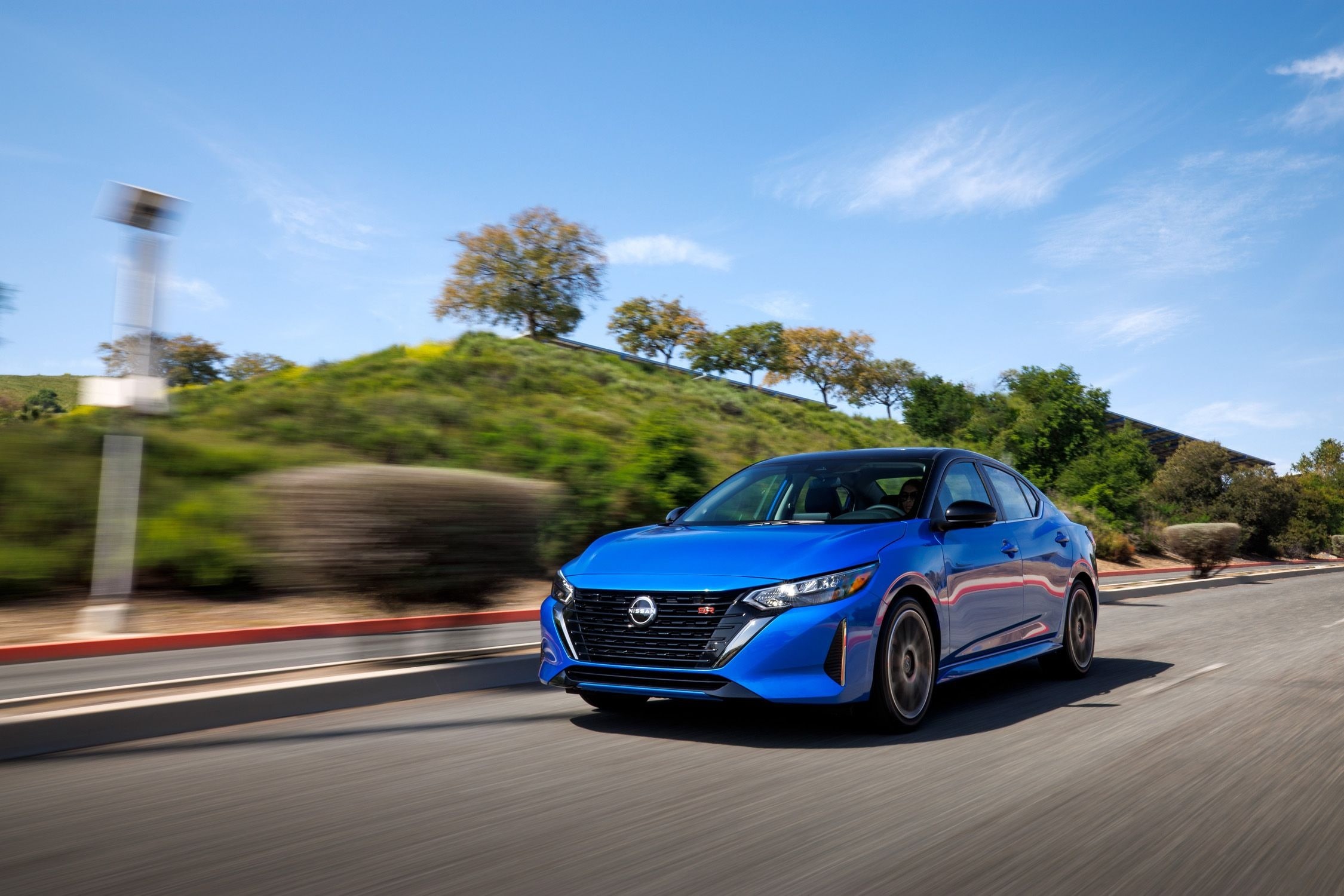 2025 Nissan Sentra Handling