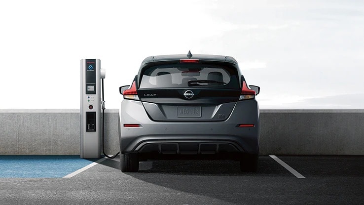 2025 Nissan LEAF Charging
