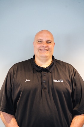Staff member John Vuyancih<br>Service Team Leader<br> from 96ae456693b6