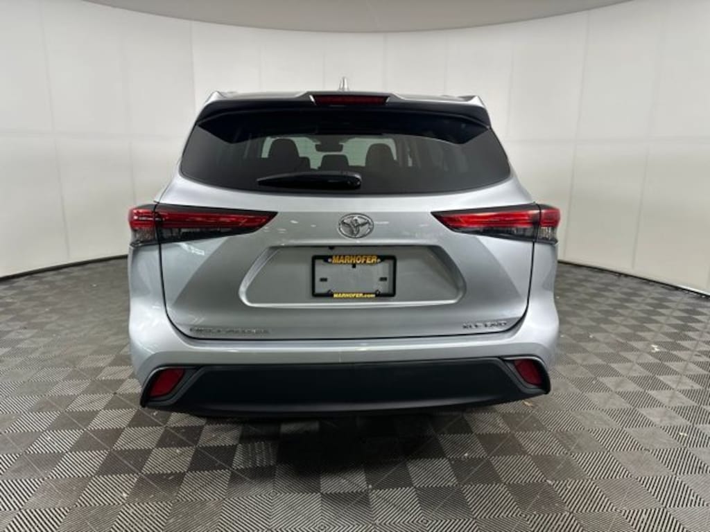 Used 2022 Toyota Highlander XLE SUV