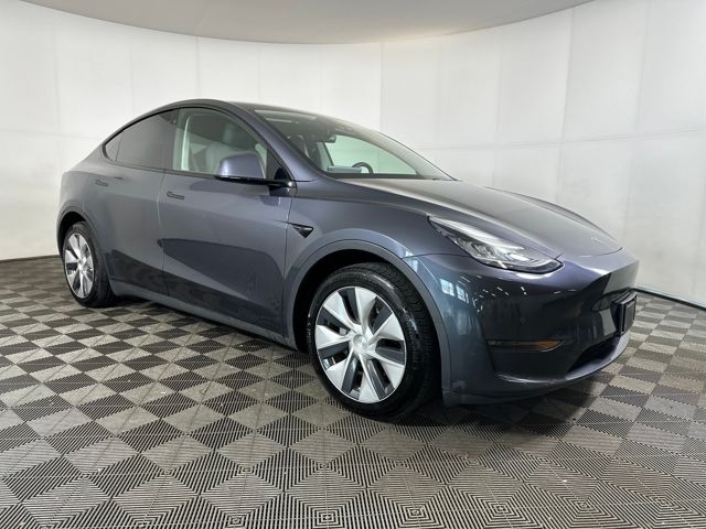Used 2021 Tesla Model Y Long Range with VIN 5YJYGDEE4MF077181 for sale in Northfield, Minnesota