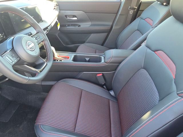 2026 Nissan KICKS SR - Photo 27