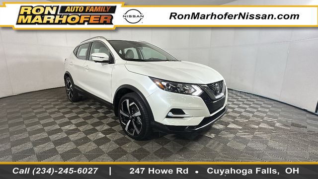 2022 Nissan Rogue Sport SL AWD's photo