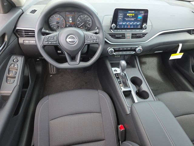 2025 Nissan Altima 2.5 S photo 3