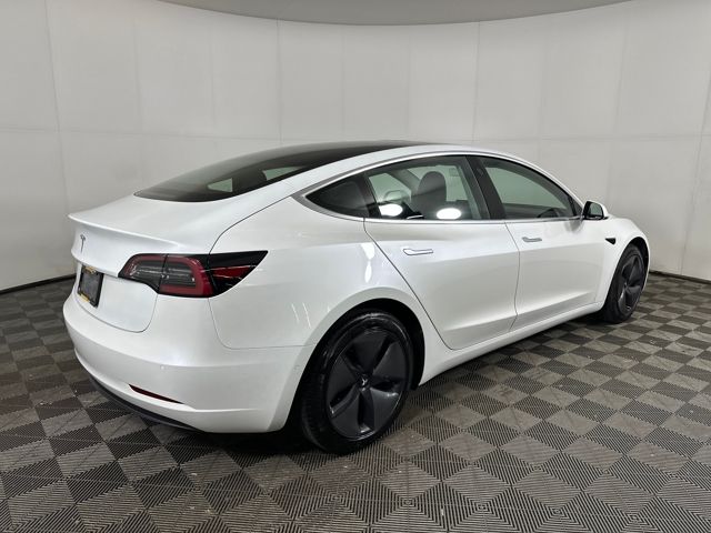 2020 Tesla Model 3 Standard Range Plus photo 2