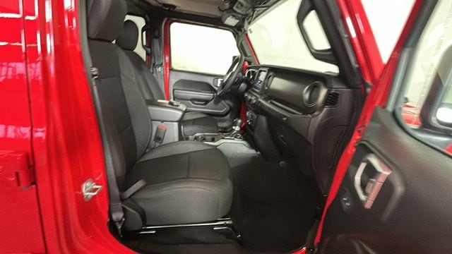 Photo 28