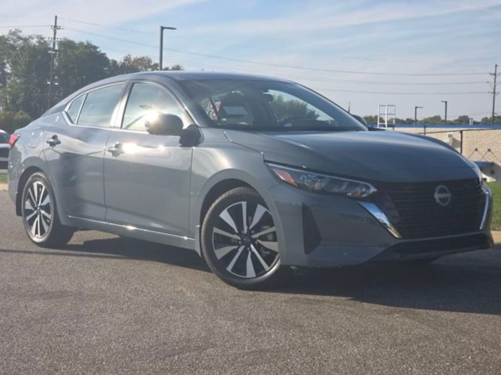 New 2025 Nissan Sentra SV Sedan