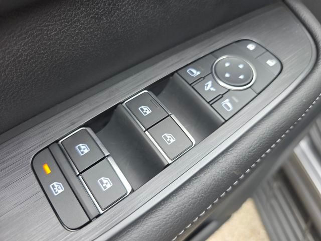 2025 Nissan Armada SL - Photo 15