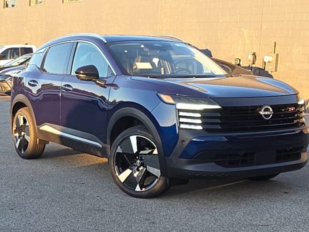 New 2026 Nissan Kicks SR SUV