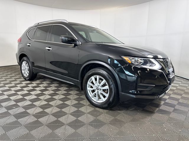 Used 2018 Nissan Rogue SV with VIN KNMAT2MV7JP618180 for sale in North Canton, OH