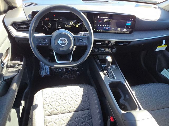 2026 Nissan Kicks SV photo 2