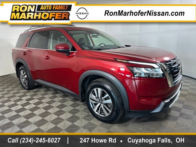 2023 Nissan Pathfinder SL's photo