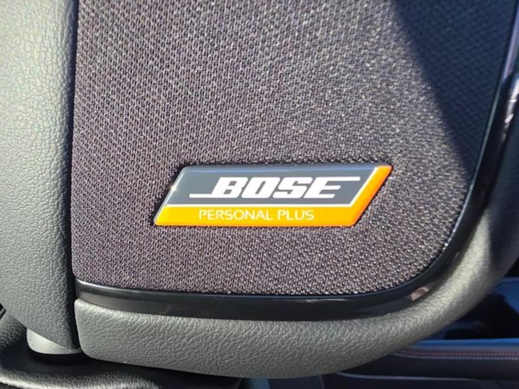 New 2026 Nissan Kicks SR SUV