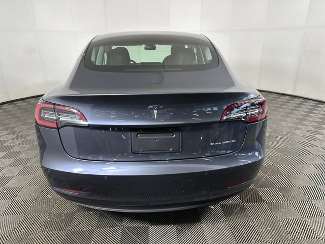 2020 Tesla Model 3 Long Range photo 3