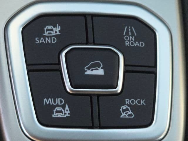 2026 Nissan Frontier SV - Photo 11