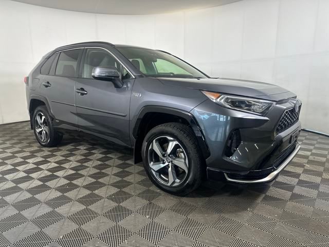 Used 2021 Toyota RAV4 SE with VIN JTMAB3FVXMD016224 for sale in Northfield, Minnesota