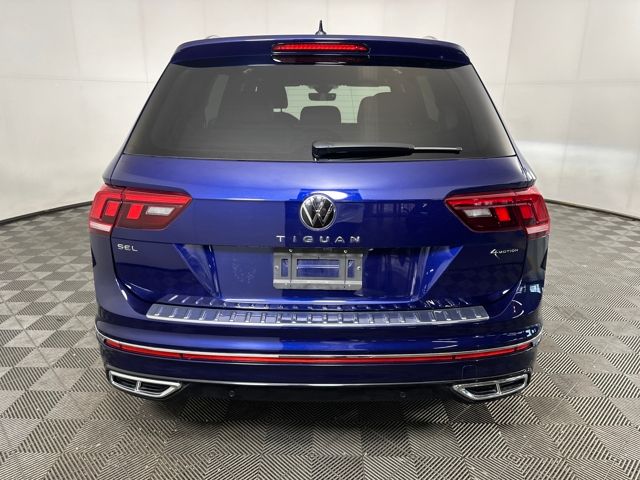 2024 Volkswagen Tiguan SEL R-Line Black photo 2