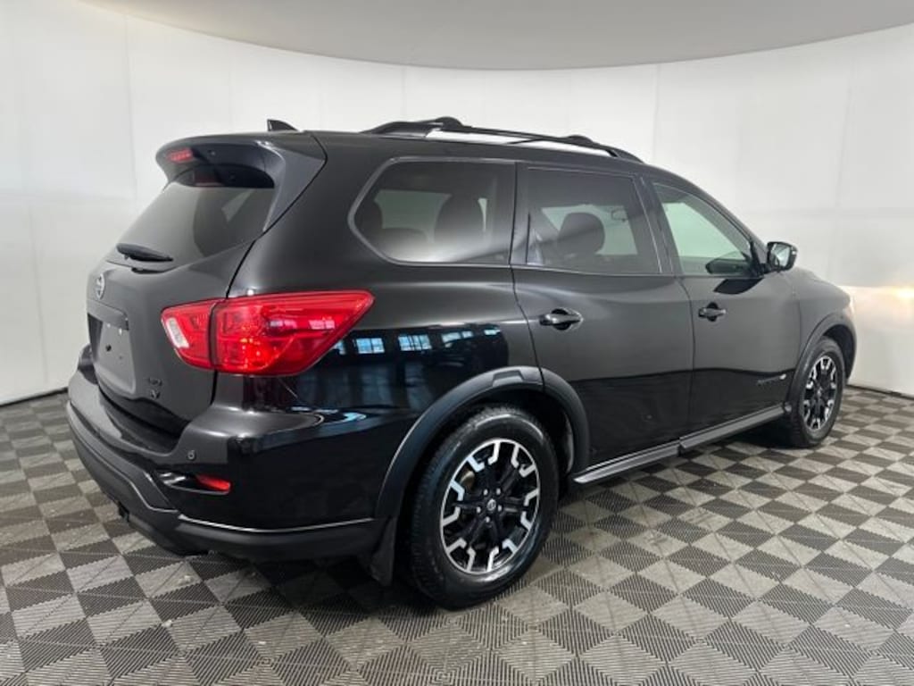 Used 2020 Nissan Pathfinder SV SUV