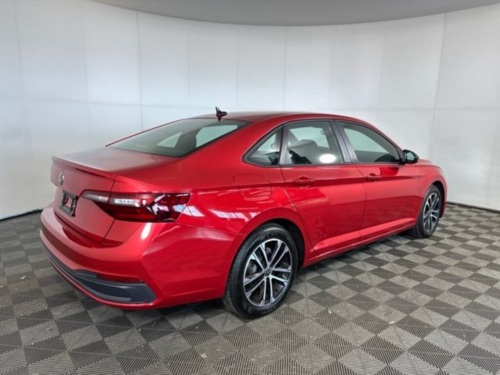 Used 2024 Volkswagen Jetta 1.5T Sport Sedan