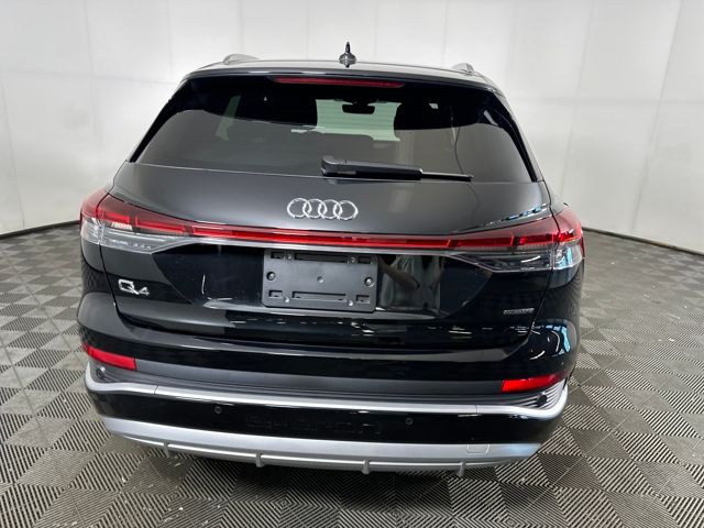 2025 Audi Q4 55 E-tron Premium Plus photo 3