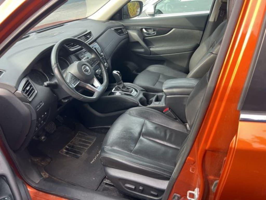 Used 2018 Nissan Rogue SL SUV