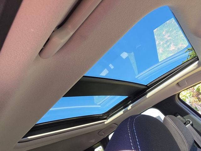 2026 Nissan Kicks SV photo 3