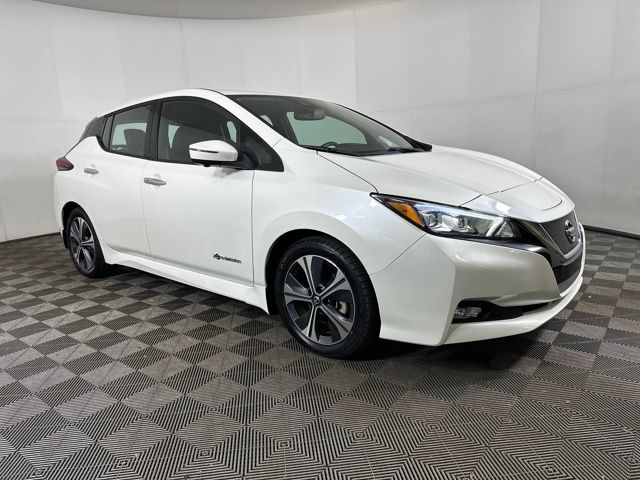 Used 2018 Nissan LEAF SL with VIN 1N4AZ1CP2JC300282 for sale in Cuyahoga Falls, OH