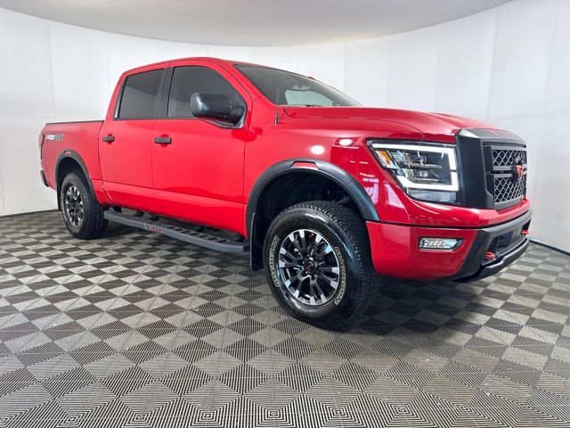 2021 Nissan Titan PRO-4X photo 2