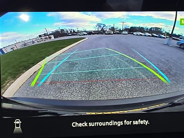 2026 Nissan Kicks SR photo 4