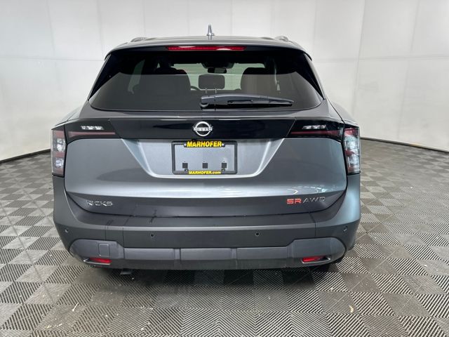 2025 Nissan Kicks SR photo 3