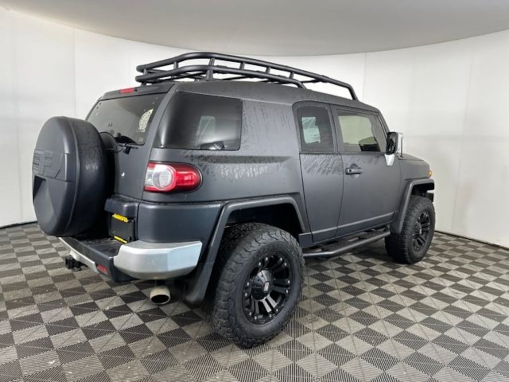 Used 2014 Toyota FJ Cruiser Base SUV