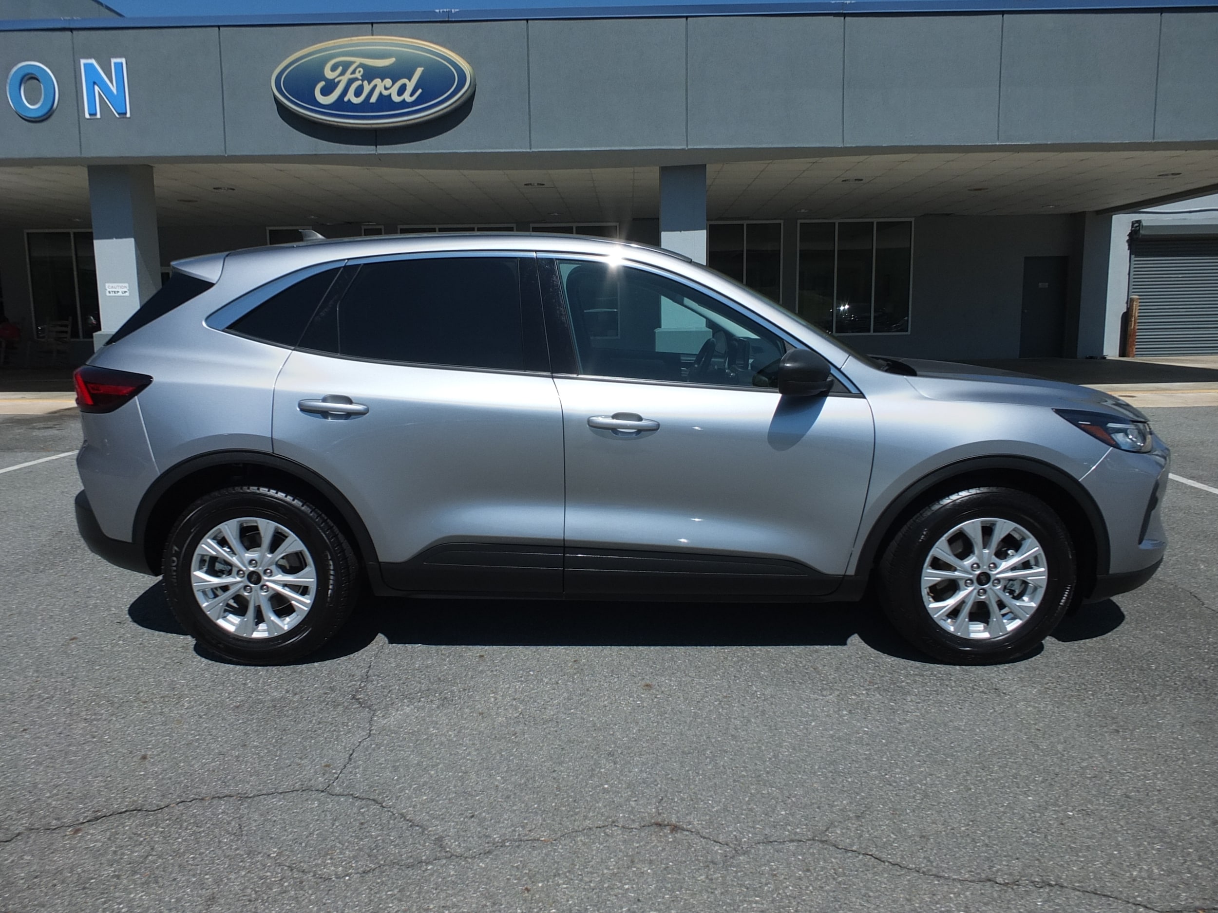 Used 2024 Ford Escape Active with VIN 1FMCU0GN3RUA52551 for sale in Ellijay, GA