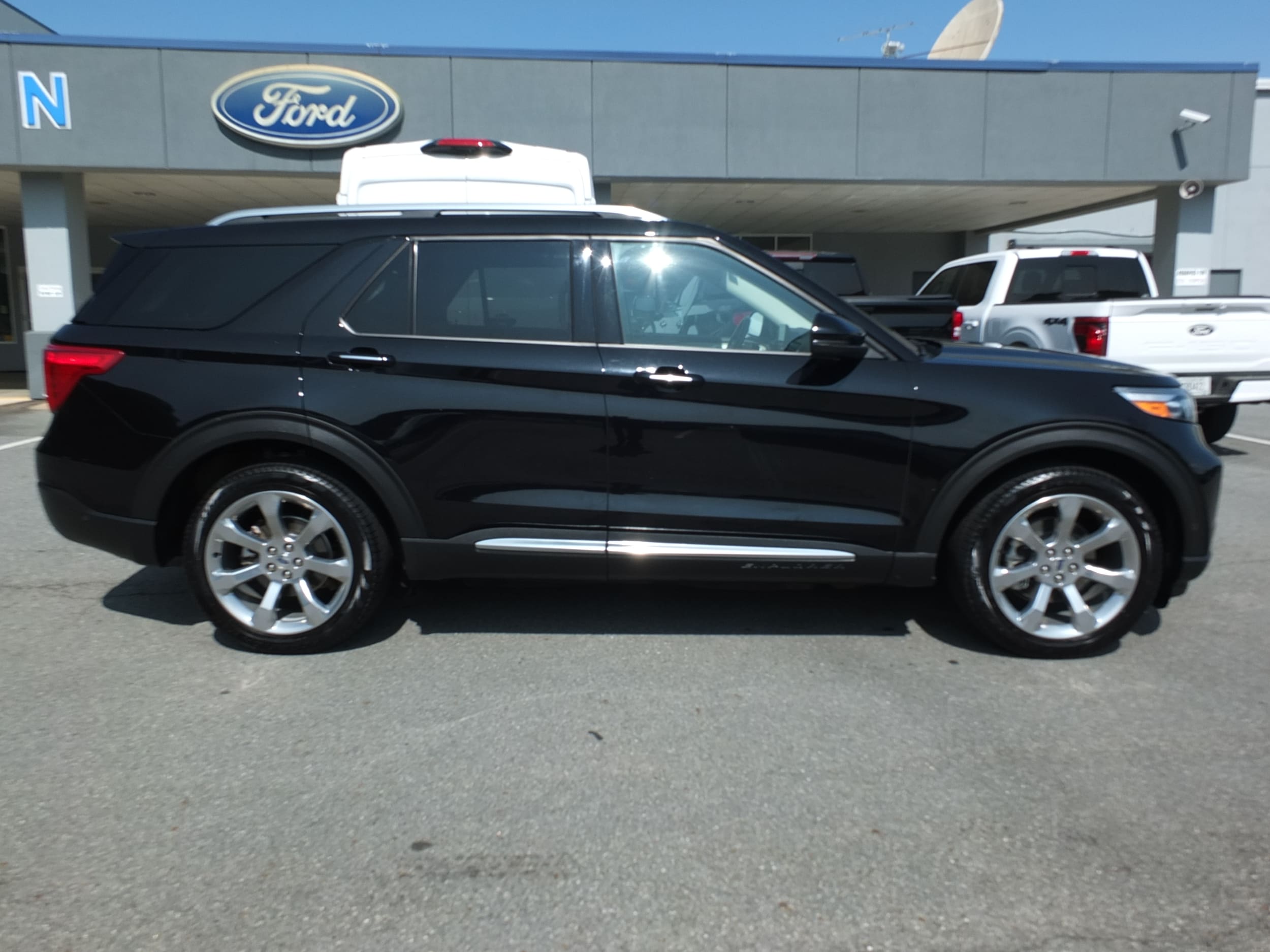 Used 2020 Ford Explorer Platinum with VIN 1FM5K8HC9LGA67362 for sale in Ellijay, GA