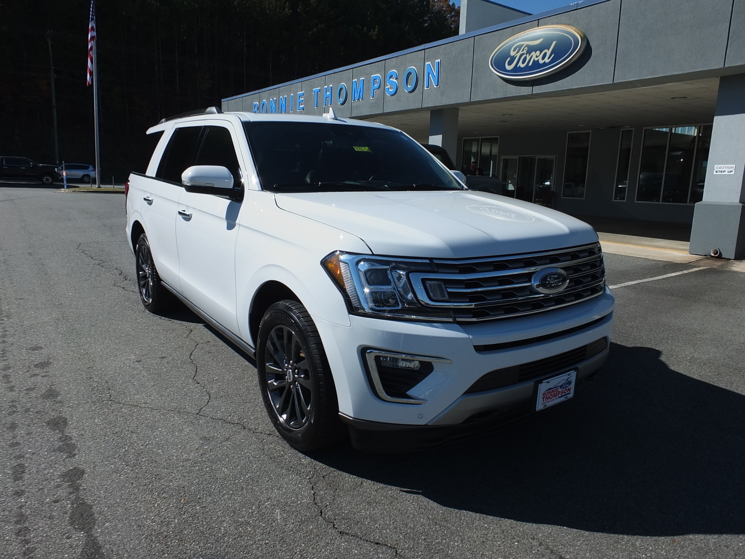 2021 Ford Expedition Limited's photo