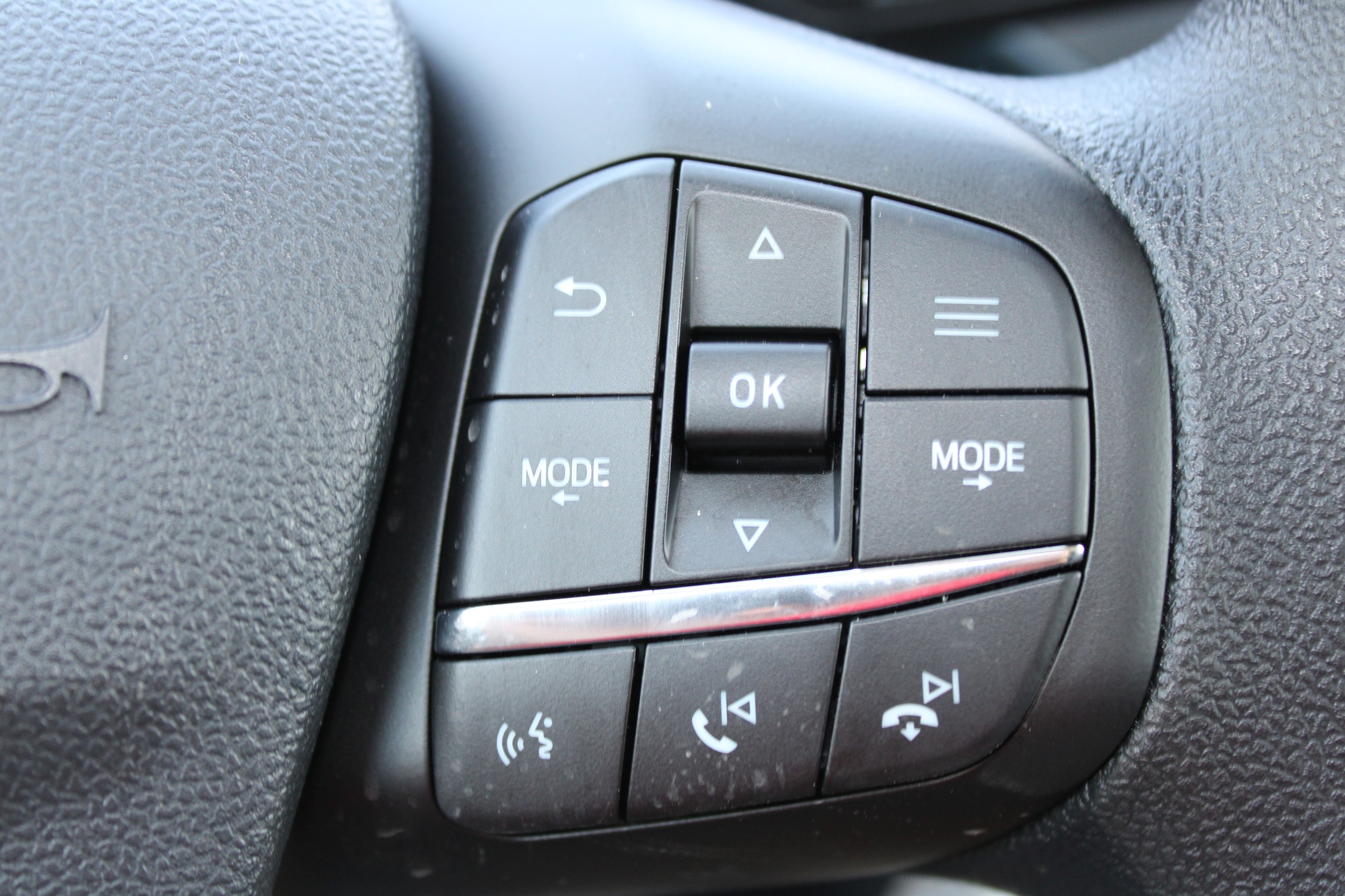 2025 Ford Maverick XL - Photo 16