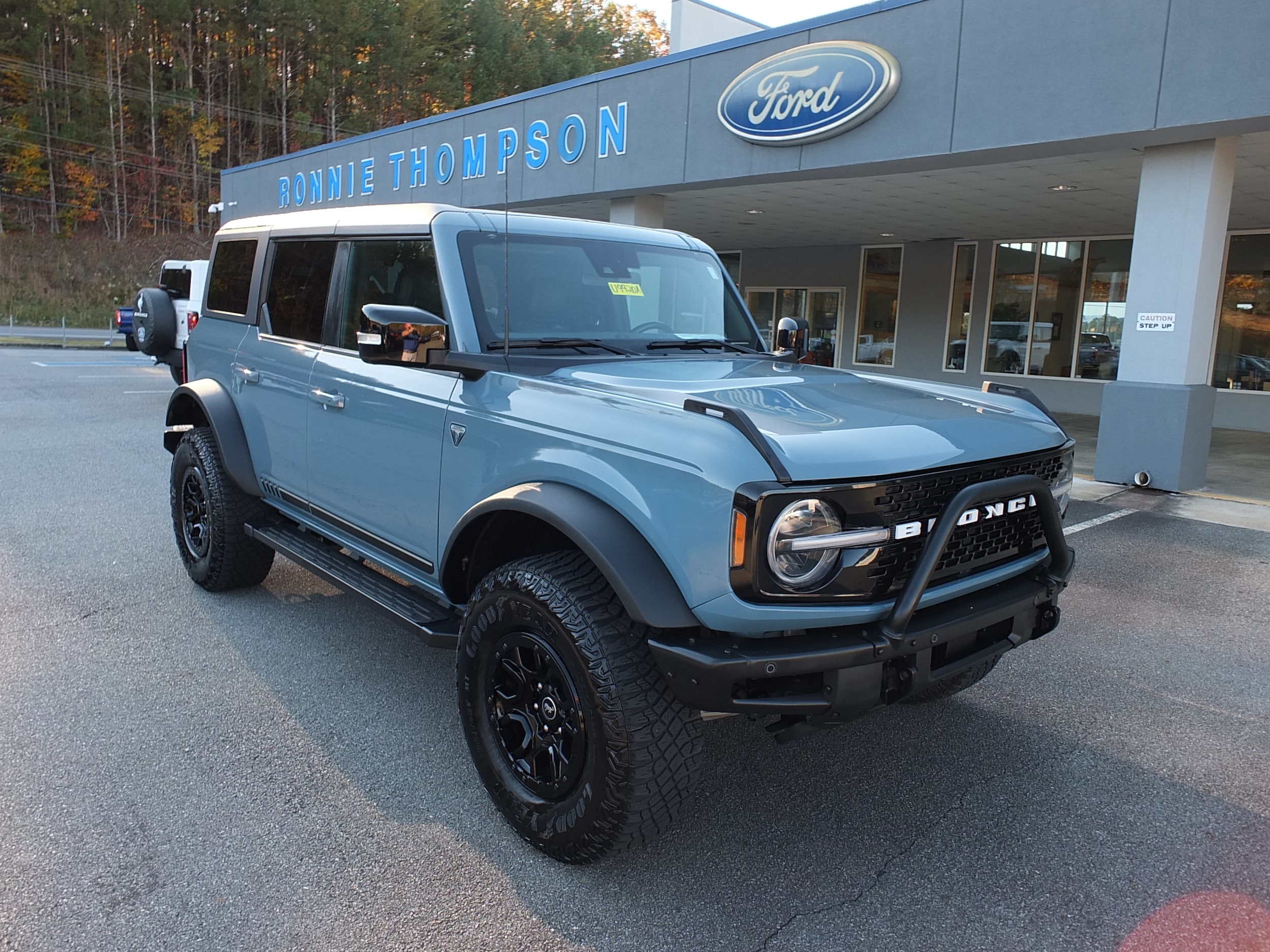 2021 Ford Bronco 4-Door First Edition's photo