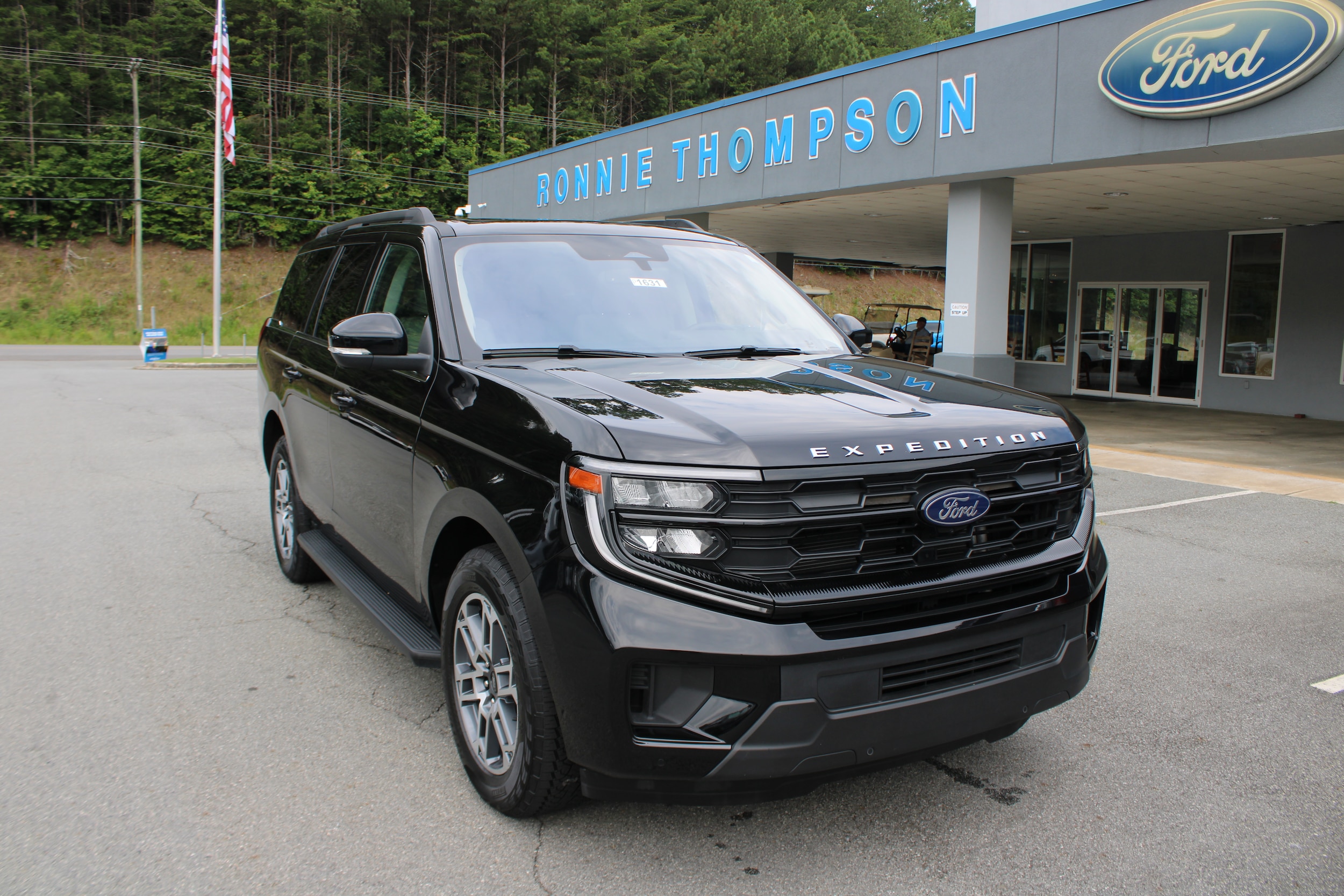 Black Metallic 2025 Ford Expedition SUV / Crossover Four-Wheel Drive Automatic