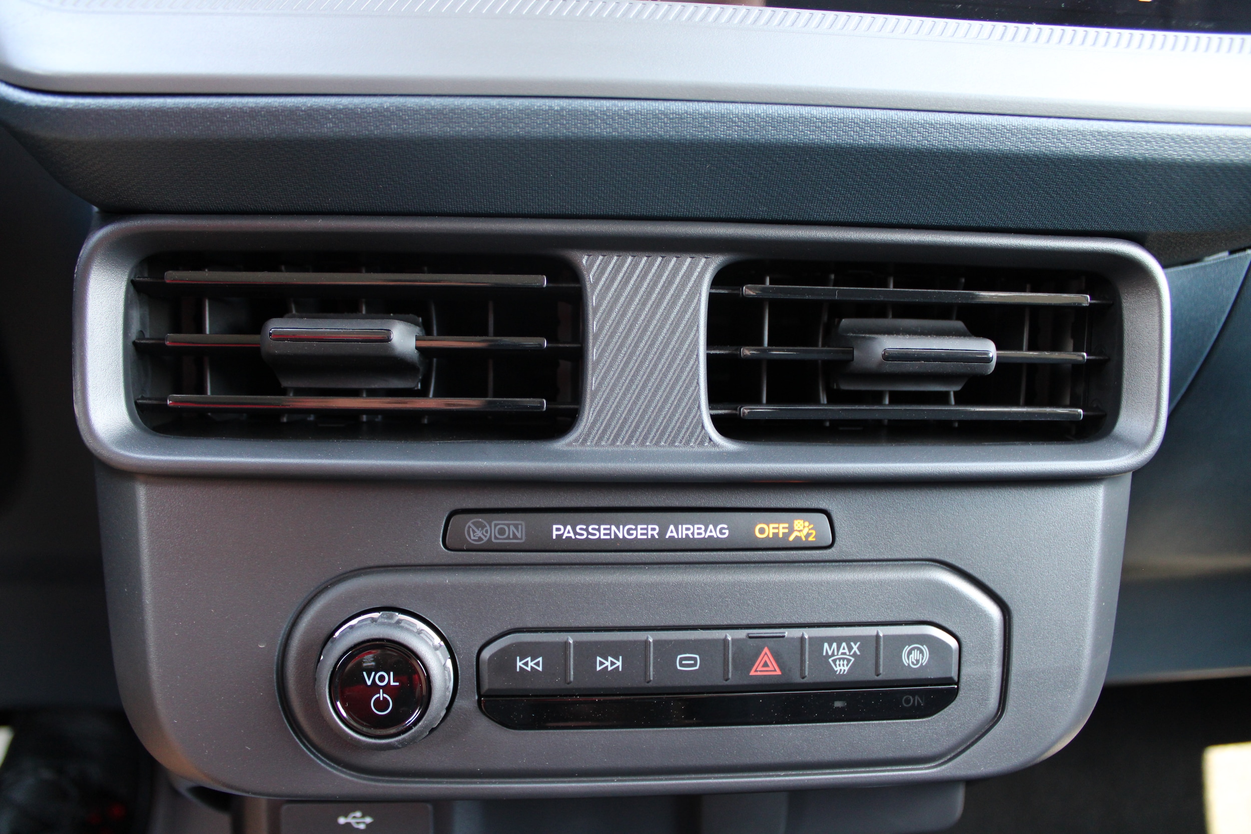 2025 Ford Maverick XL - Photo 21