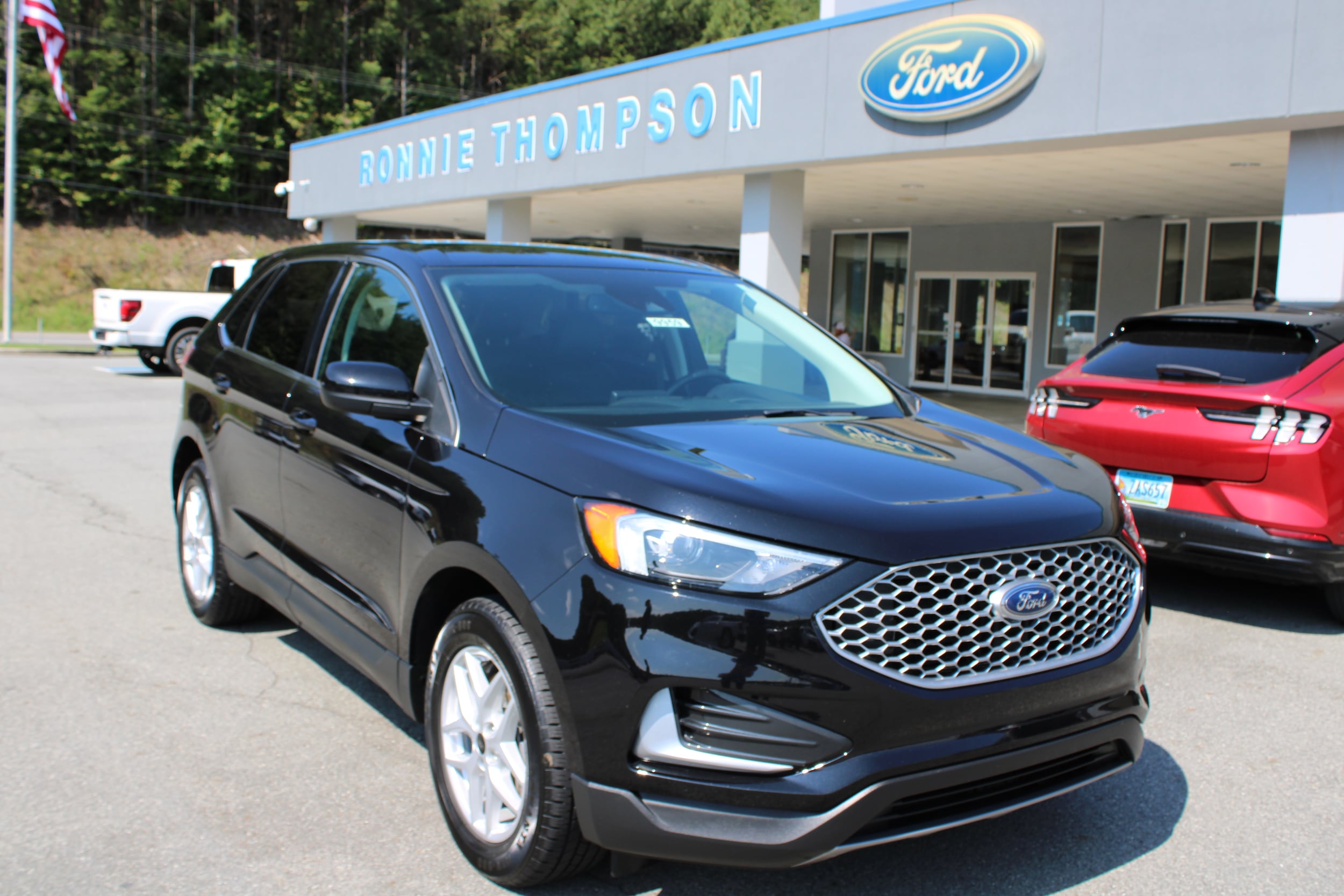 2023 Ford Edge SUV 