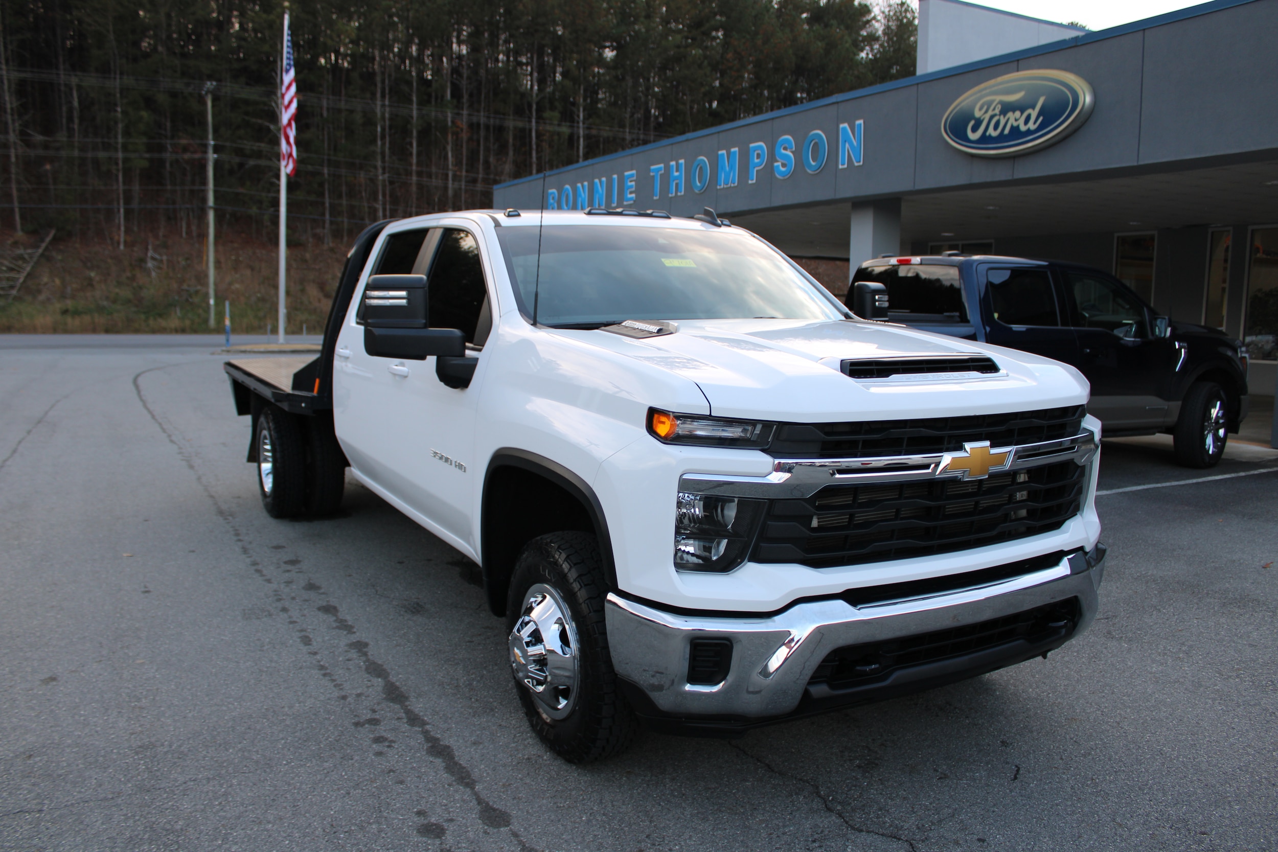 2024 Chevrolet Silverado 3500HD LT's photo
